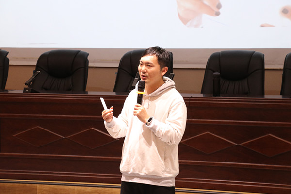 20230329記玉環(huán)市家庭教育指導系列《青春期的存在與空心病》專場講座2_副本.jpg
